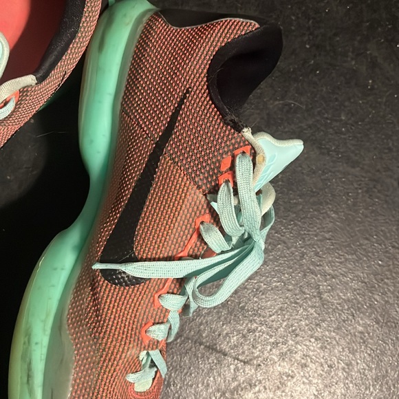 Kobe - Picture 11 of 13